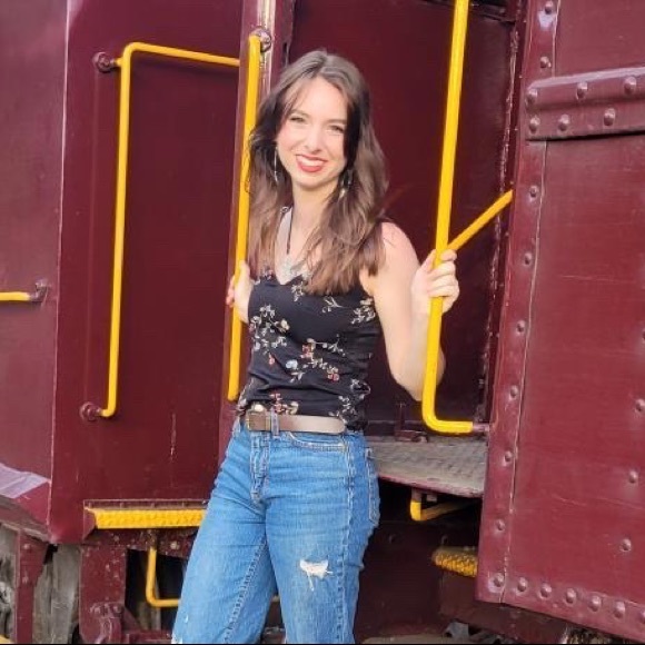 Meet your Posher, Christianna - Picture 1 of 1